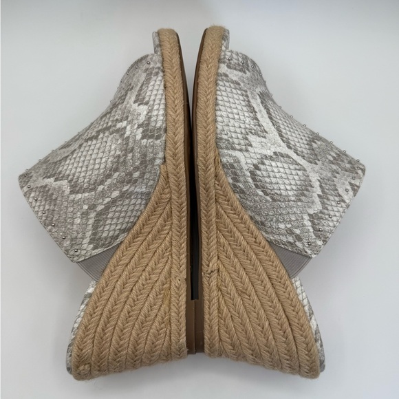 Nanette Lepore Women's Quinton Espadrille Wedge
Gray Snake Print Wedge Sandals - Picture 7 of 15
